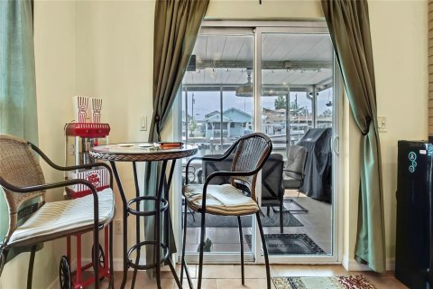 Casa en venta en Hudson, Florida, 2 dormitorios, 121.79 m2 № 1782966 - foto 17