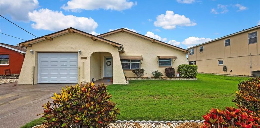 Casa en Hudson, Florida 2 dormitorios, 121.79 m2 № 1782966