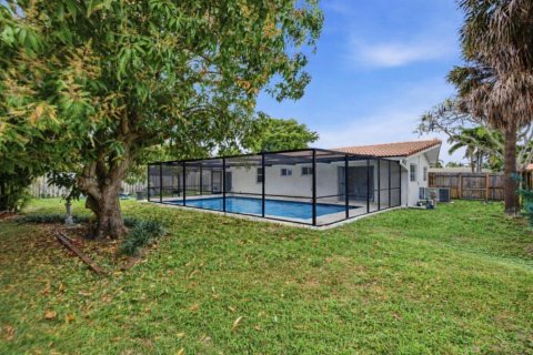 House in Fort Lauderdale, Florida 3 bedrooms, 116.13 sq.m. № 2246220 - photo 4