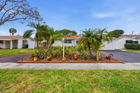 House in Fort Lauderdale, Florida 3 bedrooms, 116.13 sq.m. № 2246220 - photo 8