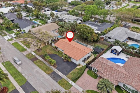 House in Fort Lauderdale, Florida 3 bedrooms, 116.13 sq.m. № 2246220 - photo 30