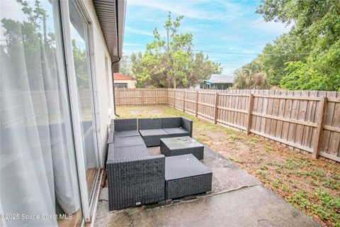 House in Titusville, Florida 3 bedrooms, 132.48 sq.m. № 1636972 - photo 18
