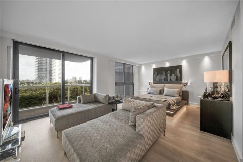 Condo in Miami Beach, Florida, 3 bedrooms  № 1888946 - photo 23