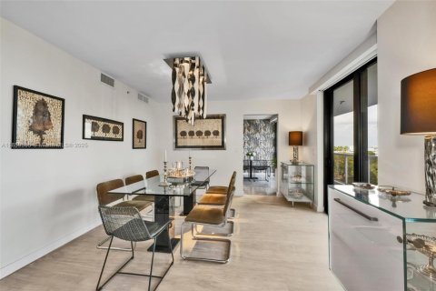 Condo in Miami Beach, Florida, 3 bedrooms  № 1888946 - photo 12