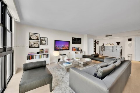Condo in Miami Beach, Florida, 3 bedrooms  № 1888946 - photo 10
