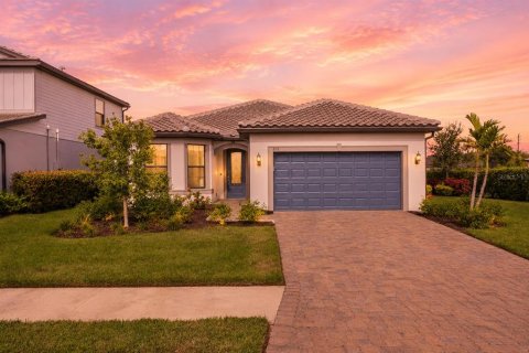 House in MAGNOLIA RANCH in Bradenton, Florida 3 bedrooms, 193.61 sq.m. № 2291502 - photo 3