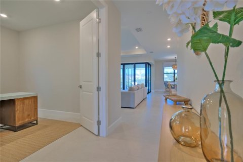 House in MAGNOLIA RANCH in Bradenton, Florida 3 bedrooms, 193.61 sq.m. № 2291502 - photo 14