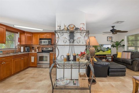 Villa ou maison à vendre à Holiday, Floride: 2 chambres, 97.27 m2 № 2120938 - photo 20