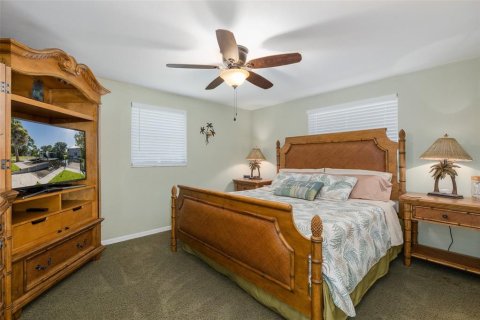 Villa ou maison à vendre à Holiday, Floride: 2 chambres, 97.27 m2 № 2120938 - photo 25