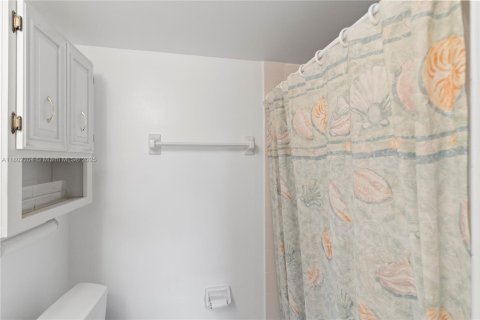 Купить кондоминиум в Дирфилд-Бич, Флорида 2 спальни, 88.26м2, № 1862094 - фото 8