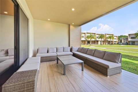 Townhouse in Kissimmee, Florida 3 bedrooms, 203.92 sq.m. № 2107009 - photo 27
