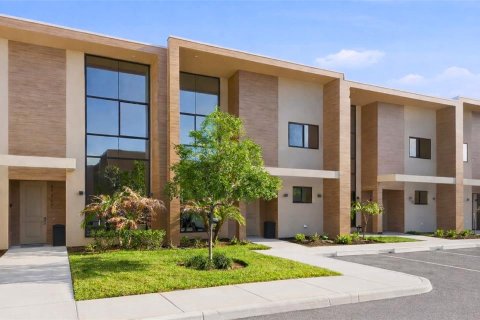 Townhouse in Kissimmee, Florida 3 bedrooms, 203.92 sq.m. № 2107009 - photo 2