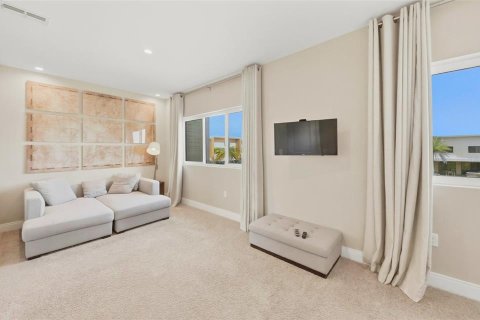 Townhouse in Kissimmee, Florida 3 bedrooms, 203.92 sq.m. № 2107009 - photo 15