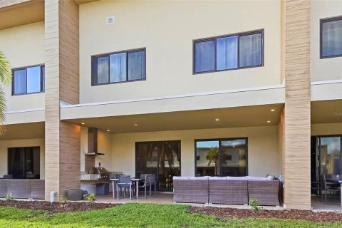 Townhouse in Kissimmee, Florida 3 bedrooms, 203.92 sq.m. № 2107009 - photo 30