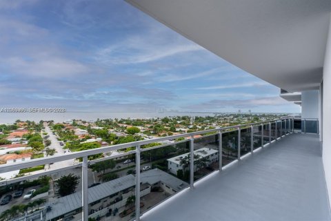 Condominio en alquiler en North Bay Village, Florida, 2 dormitorios, 162.86 m2 № 2248071 - foto 4