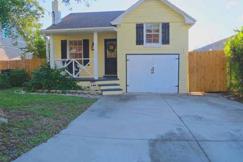 Casa en alquiler en Tampa, Florida, 2 dormitorios, 85.47 m2 № 1915642 - foto 1