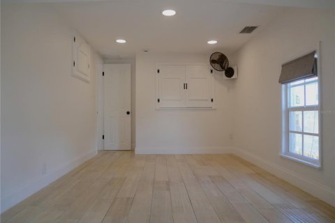Casa en alquiler en Tampa, Florida, 2 dormitorios, 85.47 m2 № 1915642 - foto 20