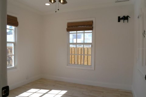 Casa en alquiler en Tampa, Florida, 2 dormitorios, 85.47 m2 № 1915642 - foto 16
