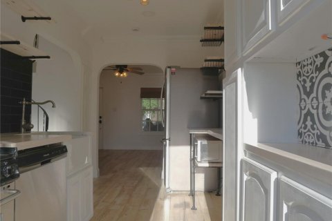 Casa en alquiler en Tampa, Florida, 2 dormitorios, 85.47 m2 № 1915642 - foto 8