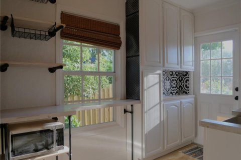 Casa en alquiler en Tampa, Florida, 2 dormitorios, 85.47 m2 № 1915642 - foto 6
