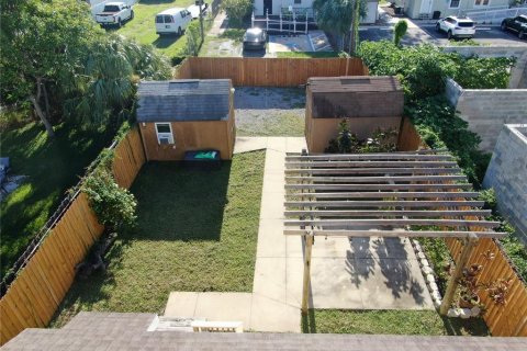Casa en alquiler en Tampa, Florida, 2 dormitorios, 85.47 m2 № 1915642 - foto 29