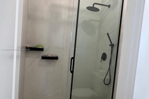 Touwnhouse à vendre à Lake Worth, Floride: 3 chambres, 215.25 m2 № 1936584 - photo 7