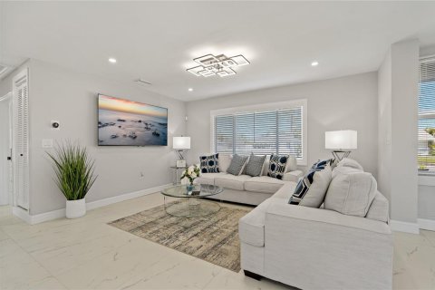 Casa en alquiler en Bradenton, Florida, 3 dormitorios, 126.72 m2 № 1514415 - foto 13