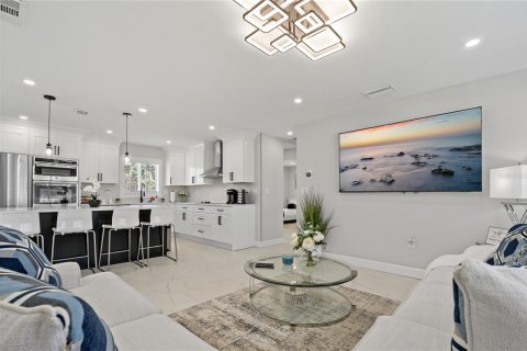 Casa en alquiler en Bradenton, Florida, 3 dormitorios, 126.72 m2 № 1514415 - foto 5