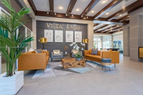 Condominio en alquiler en Miami, Florida, 2 dormitorios, 85.28 m2 № 1923696 - foto 2
