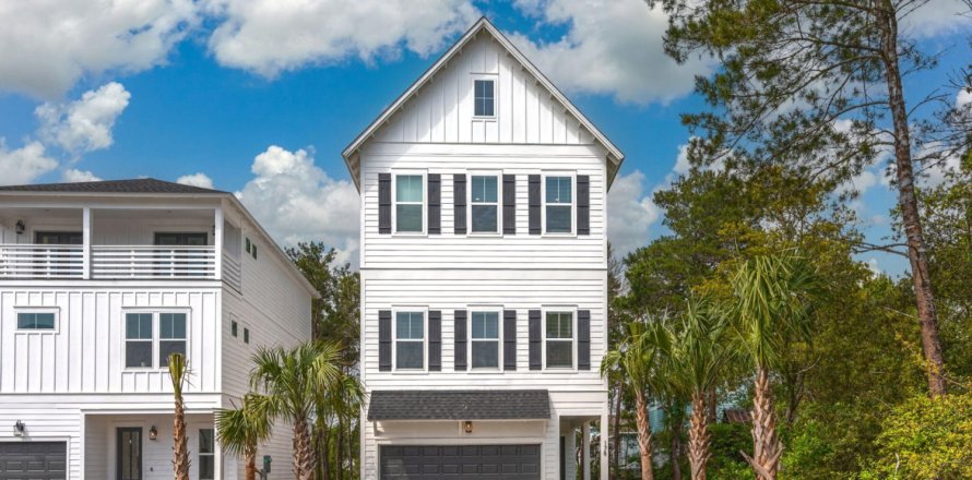 House in Inlet Beach, Florida 4 bedrooms, 228.35 sq.m. № 560309