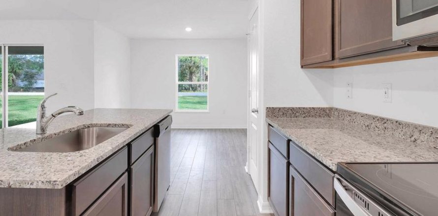Townhouse in PORT ST LUCIE in Fort Pierce, Florida 3 bedrooms, 156 sq.m. № 60512