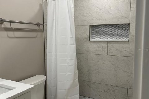 House in Clearwater, Florida 4 bedrooms, 186.18 sq.m. № 1681280 - photo 3