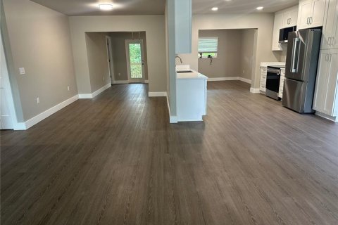 House in Clearwater, Florida 4 bedrooms, 186.18 sq.m. № 1681280 - photo 7