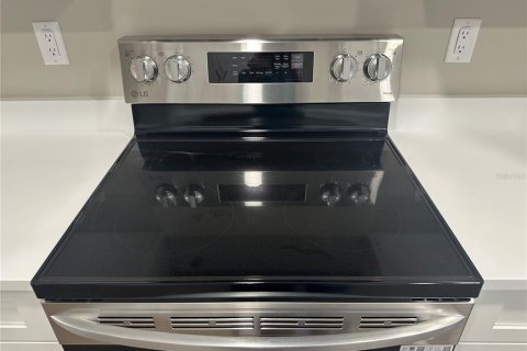 House in Clearwater, Florida 4 bedrooms, 186.18 sq.m. № 1681280 - photo 14