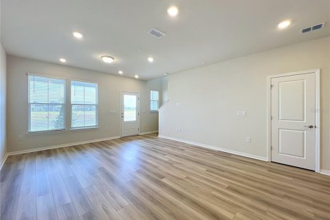 Touwnhouse à louer à Orlando, Floride: 3 chambres, 148.64 m2 № 2121231 - photo 13