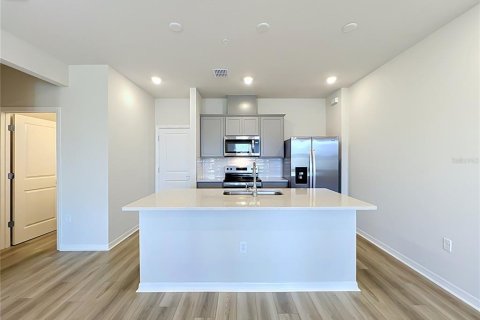 Touwnhouse à louer à Orlando, Floride: 3 chambres, 148.64 m2 № 2121231 - photo 12
