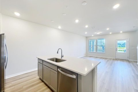 Touwnhouse à louer à Orlando, Floride: 3 chambres, 148.64 m2 № 2121231 - photo 17