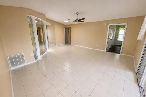 Casa en venta en Lakeland, Florida, 2 dormitorios, 142.14 m2 № 2221863 - foto 8