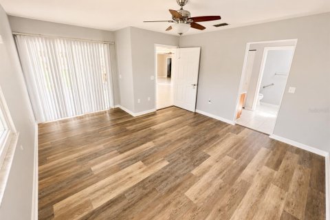 Casa en venta en Lakeland, Florida, 2 dormitorios, 142.14 m2 № 2221863 - foto 15