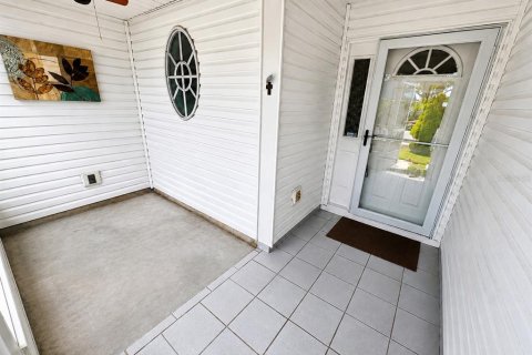 Casa en venta en Lakeland, Florida, 2 dormitorios, 142.14 m2 № 2221863 - foto 4