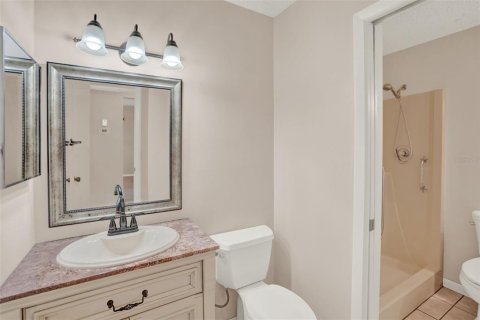 Condo in New Port Richey, Florida, 2 bedrooms  № 1689755 - photo 16