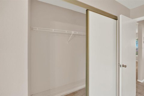 Condo in New Port Richey, Florida, 2 bedrooms  № 1689755 - photo 14