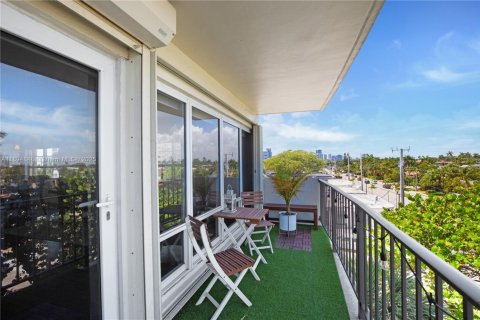 Copropriété à vendre à Fort Lauderdale, Floride: 2 chambres, 158.49 m2 № 1947441 - photo 28