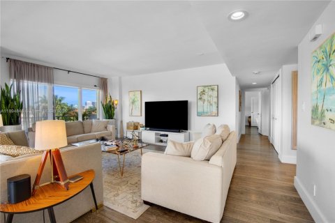 Copropriété à vendre à Fort Lauderdale, Floride: 2 chambres, 158.49 m2 № 1947441 - photo 5