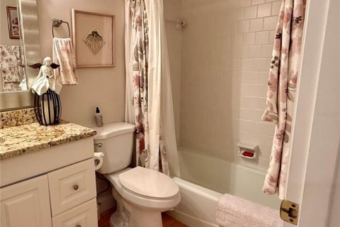Condo in Sarasota, Florida, 3 bedrooms  № 1853909 - photo 23