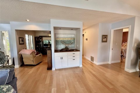 Condo in Sarasota, Florida, 3 bedrooms  № 1853909 - photo 10