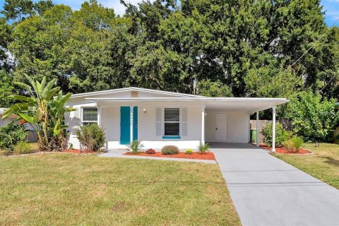 Casa en alquiler en Tampa, Florida, 3 dormitorios, 93.65 m2 № 1906500 - foto 1