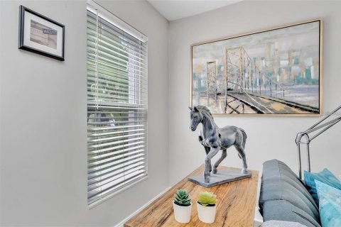 House in Tampa, Florida 3 bedrooms, 93.65 sq.m. № 1906500 - photo 5
