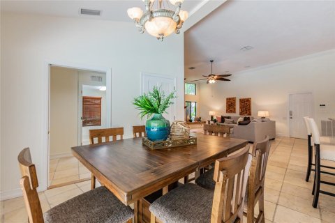 Casa en alquiler en Tampa, Florida, 4 dormitorios, 299.52 m2 № 2421703 - foto 21