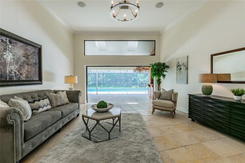Casa en alquiler en Tampa, Florida, 4 dormitorios, 299.52 m2 № 2421703 - foto 8